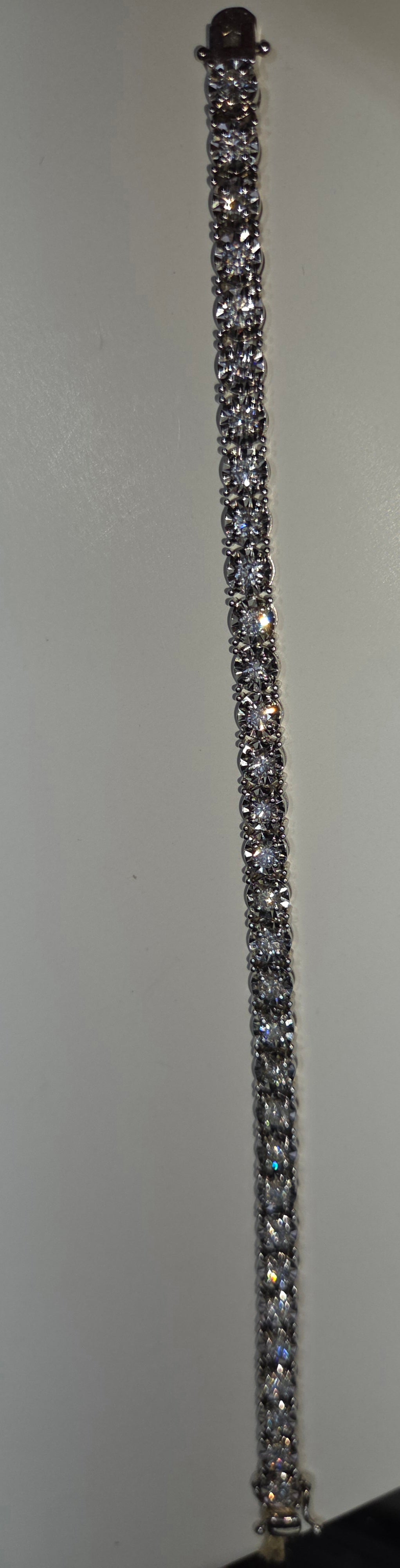 Illusion Diamond 14K Gold Bracelet 4.55 CTW