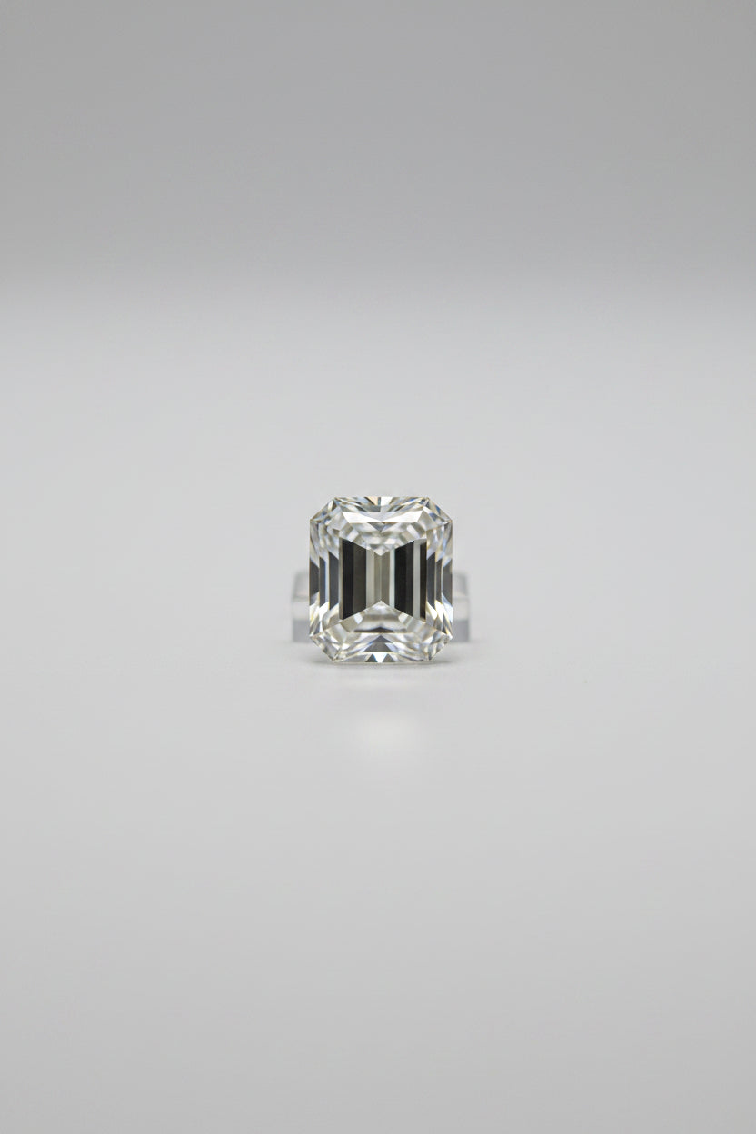 2.84ct Emerald Cut Lab Diamond (E, VS1)